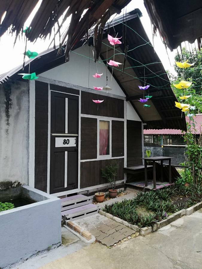 Mykampung Chalet Hotel Ipoh Exterior foto